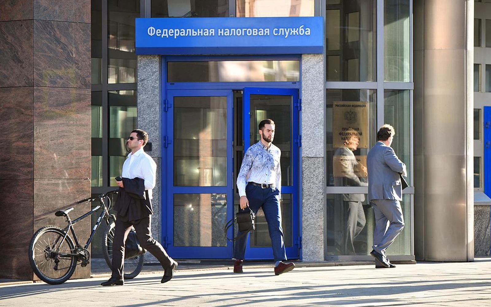 ФНС разъяснила действия бизнеса при вопросах по «бумажному» НДС