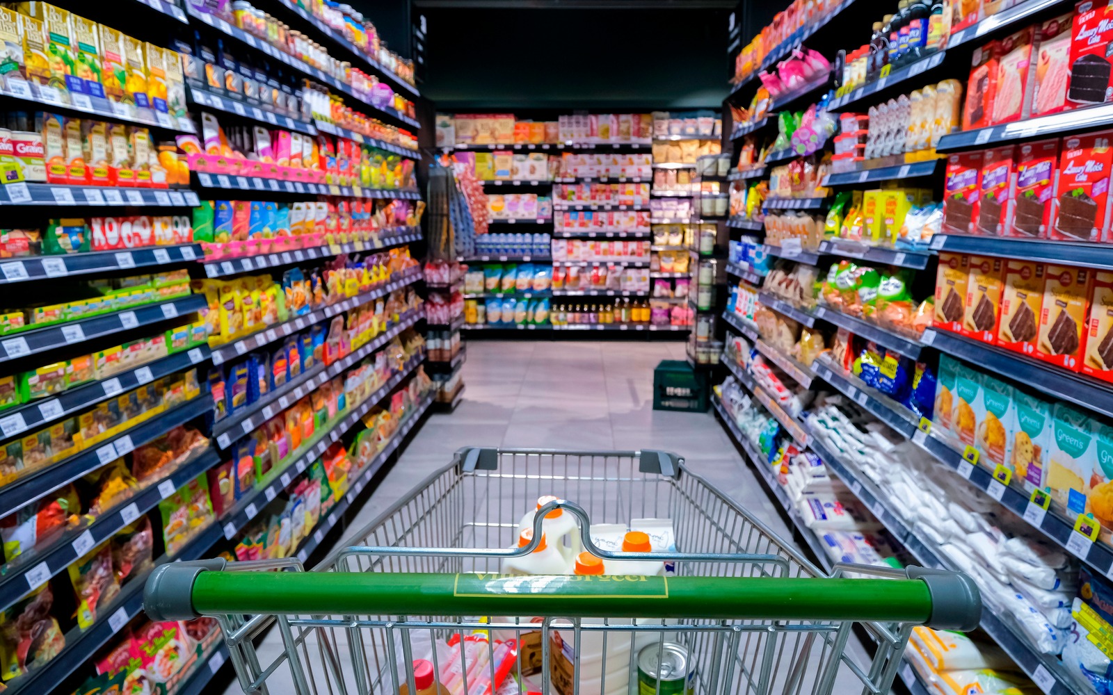 Госдума приняла закон о мониторинге цен на продукты по всей цепочке