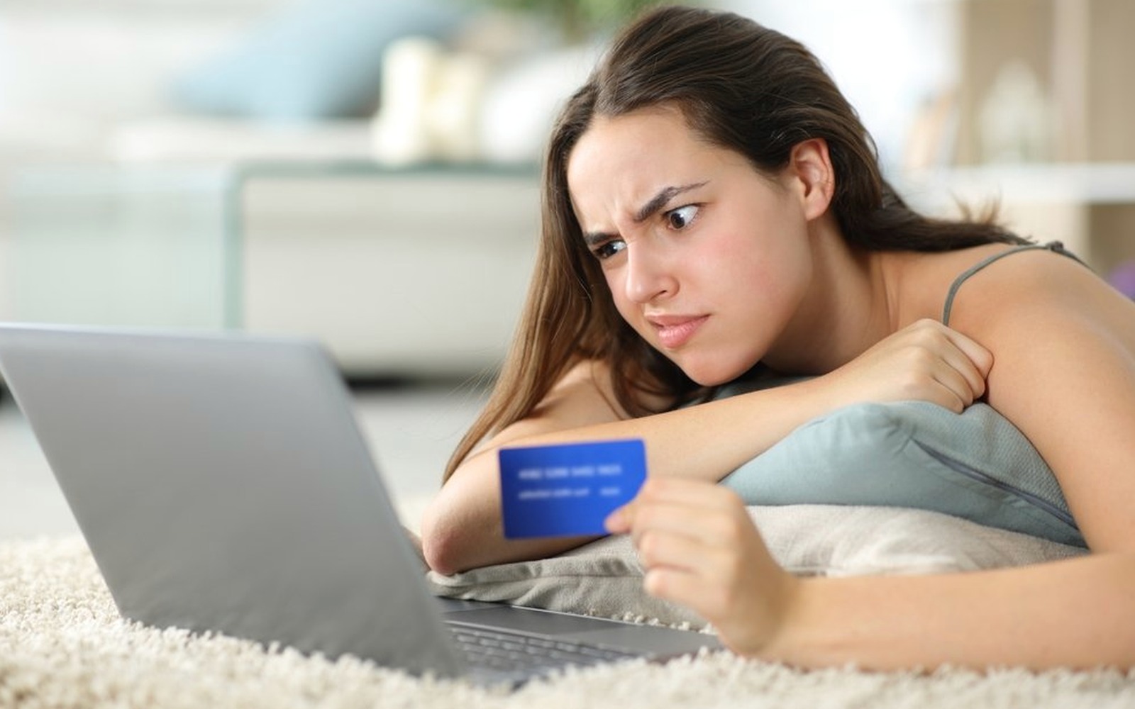 Блокировки VPN забрали у маркетплейсов до 10% мобильной аудитории