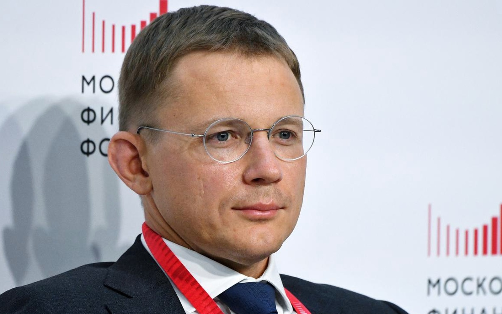 Минфин рассмотрит введение НДС на платежи через СБП