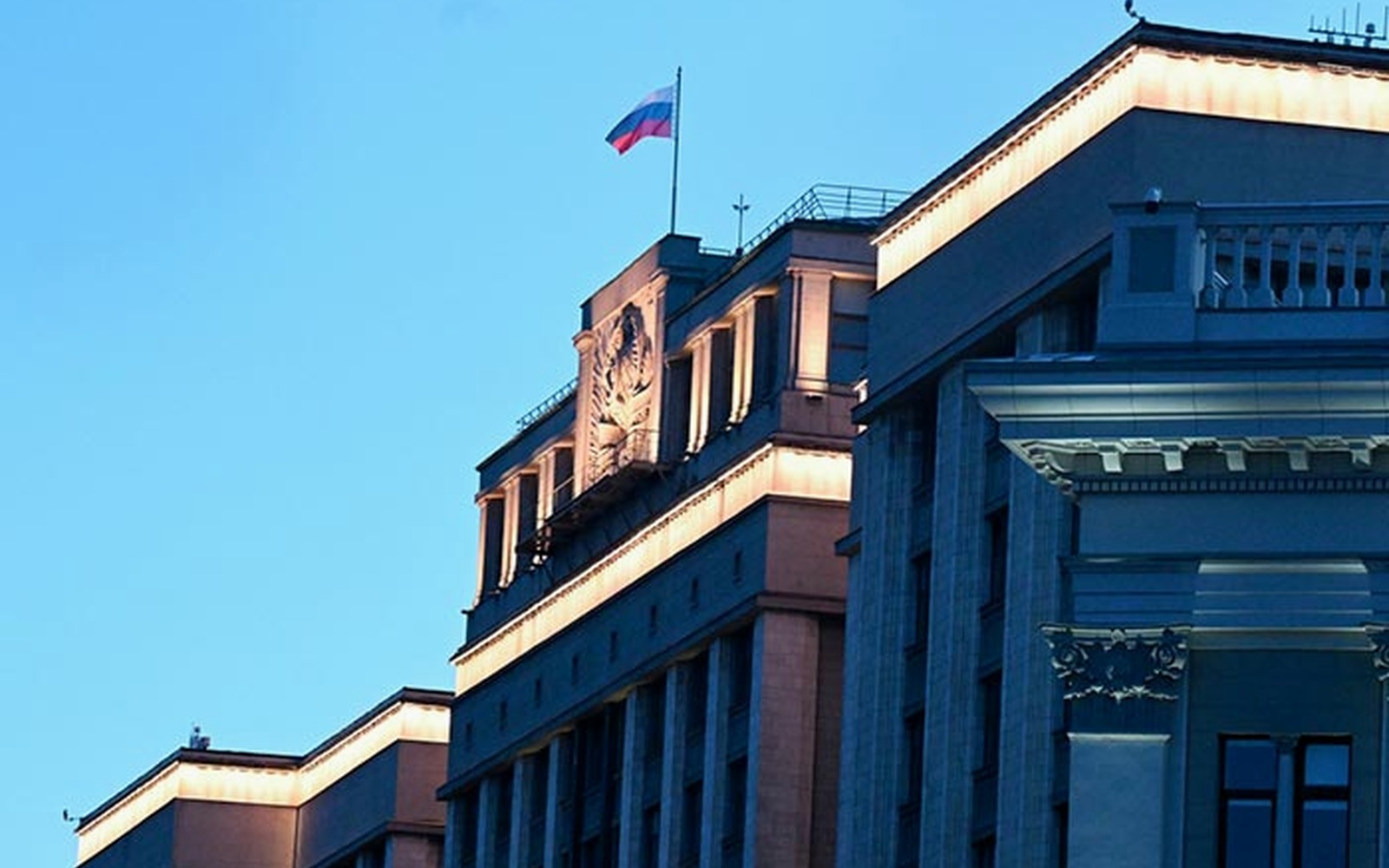Правительство ужесточает налоговый контроль за импортом и доходами физлиц